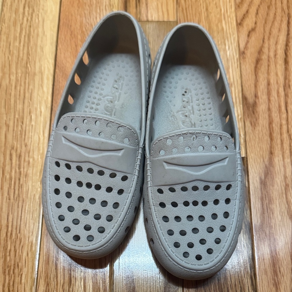 Floafers